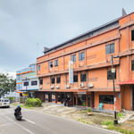 RedDoorz near Akau Potong Lembu Tanjung Pinang