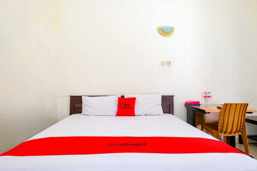 RedDoorz Syariah near Alun Alun Kebumen