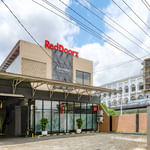 RedDoorz near GOR Satria 3