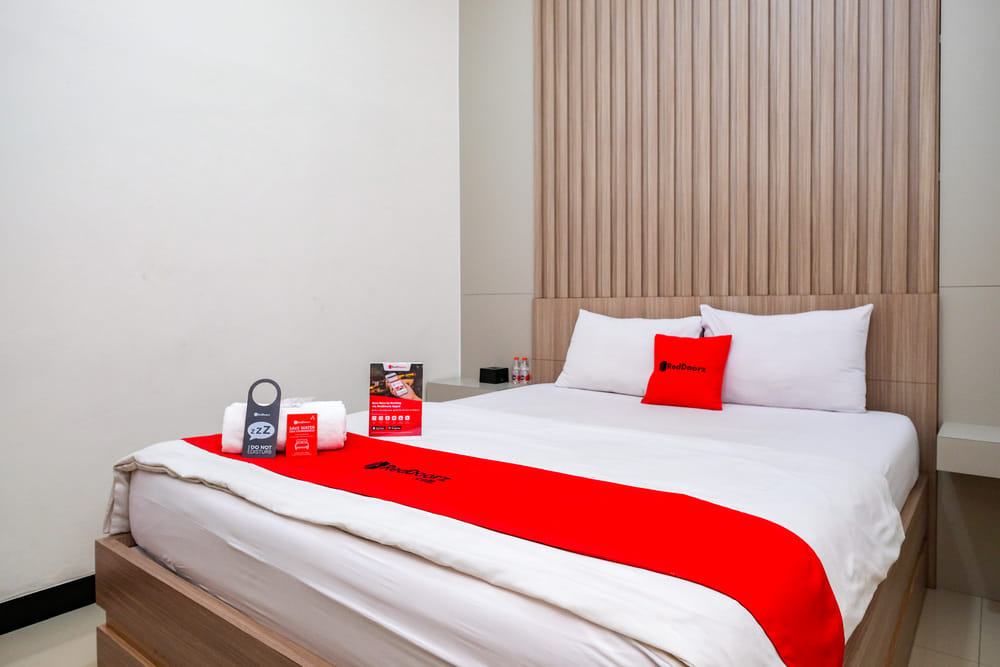 RedDoorz Room