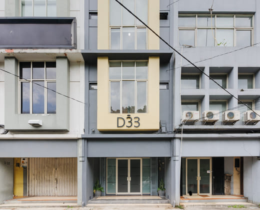 Urbanview Syariah Kost D33 Hutan Kota Srengseng