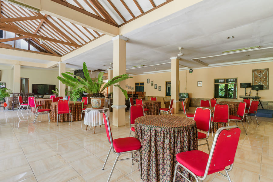 Urbanview Hotel Cendrawasih Lahat By RedDoorz