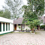 Urbanview Hotel Sabitha Kalijati Subang