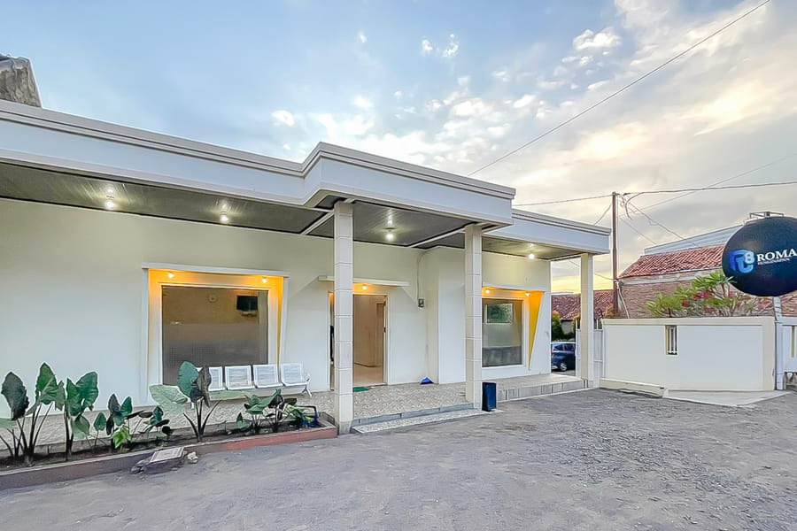 RedDoorz @ Roma 88 Tomo Sumedang