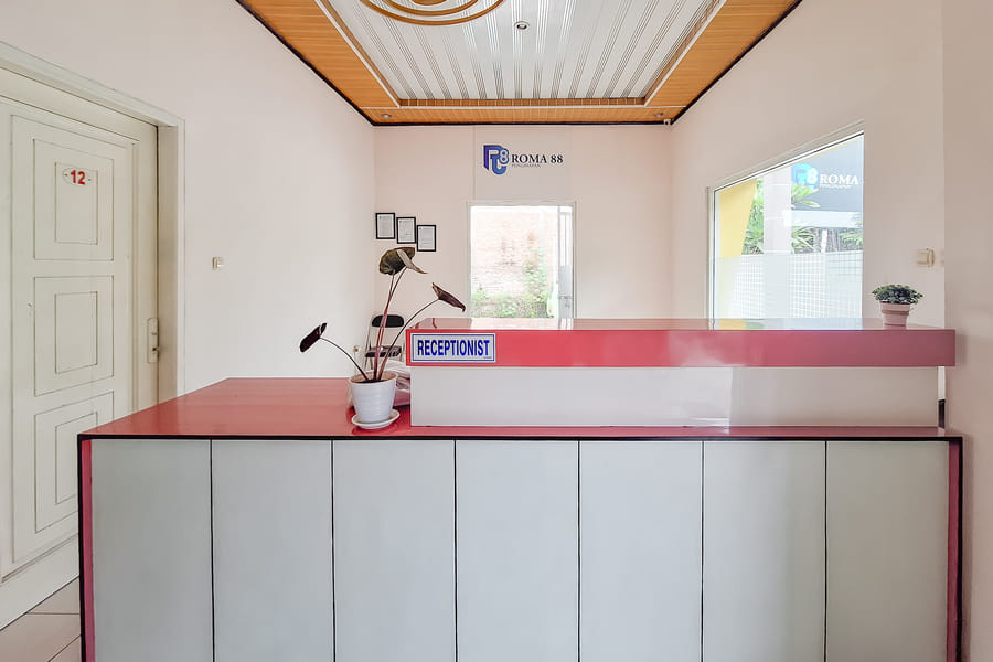 RedDoorz @ Roma 88 Tomo Sumedang