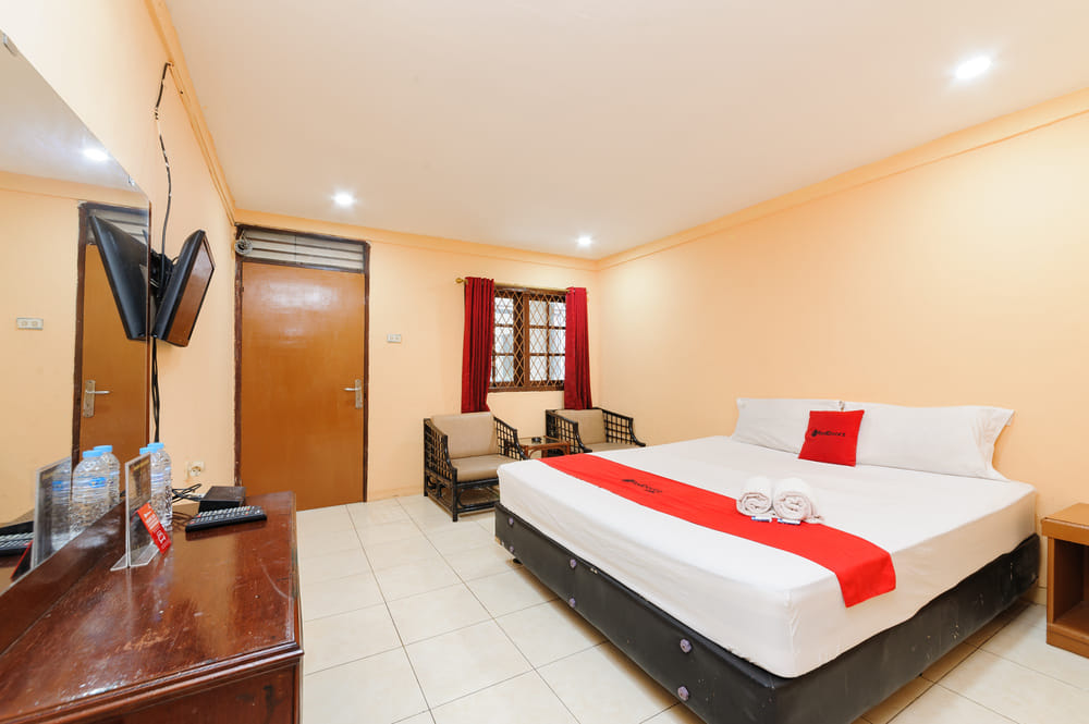 RedDoorz Room