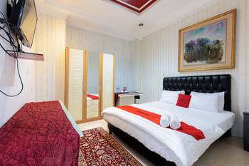 RedDoorz Plus @ Guntur Raya Setiabudi