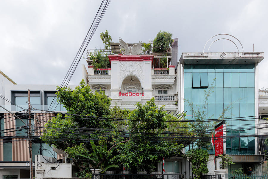 RedDoorz Plus @ Guntur Raya Setiabudi