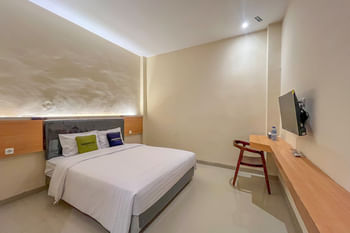 Urbanview near Sunrise Mall Mojokerto
