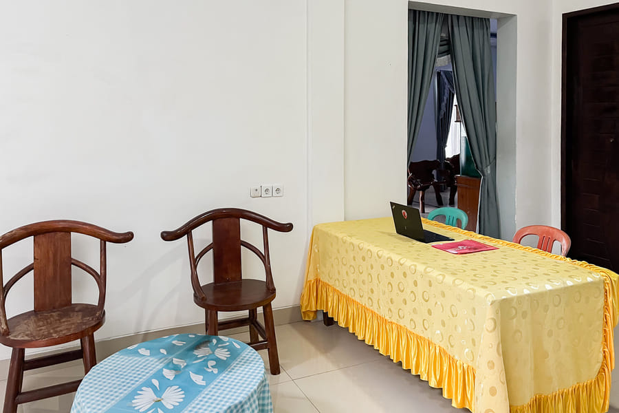 RedDoorz Syariah @ Homestay Haji Soma Makale