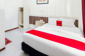 RedDoorz Syariah @ Penginapan Eby Padang