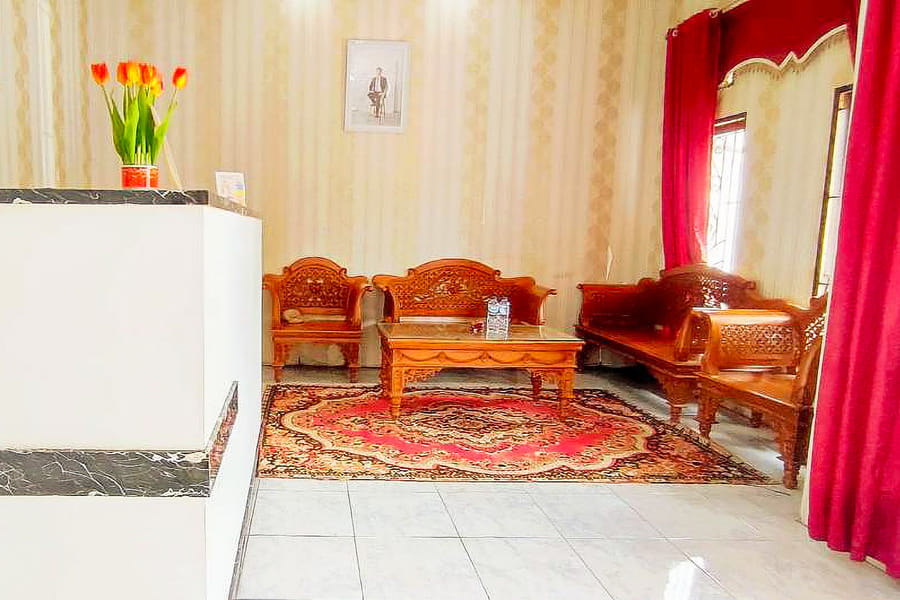 RedDoorz Syariah @ Penginapan Eby Padang