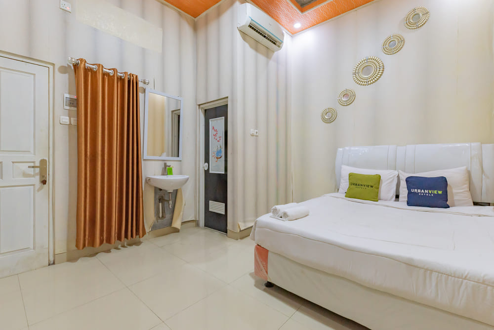 SALE Room