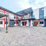 RedDoorz Syariah @ Homestay Bougenville near Taman Alun-Alun Kota Lamongan
