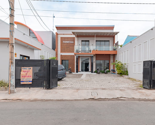 RedDoorz Syariah near Alun Alun Tegal 2