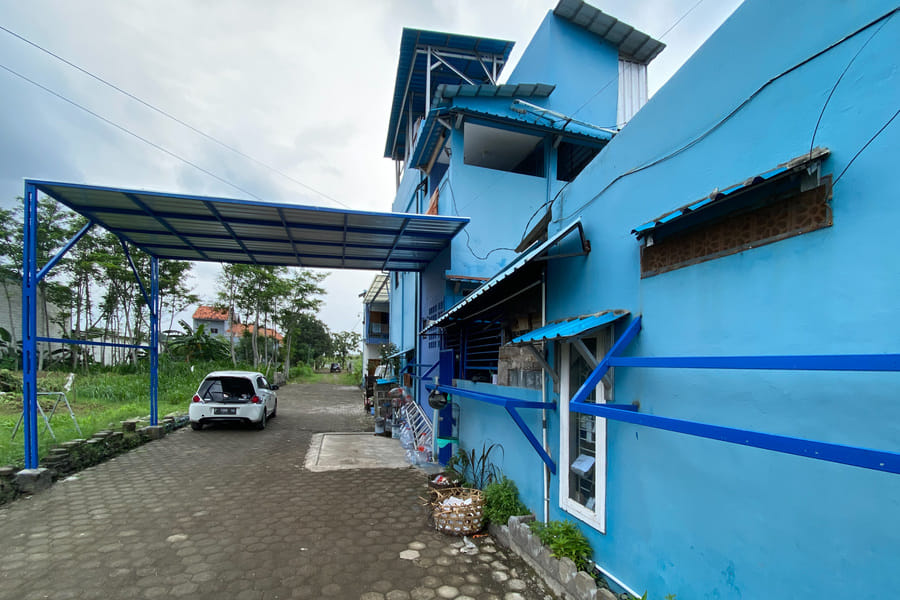 RedDoorz near Exit Tol Paiton