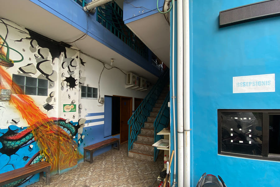 RedDoorz near Exit Tol Paiton