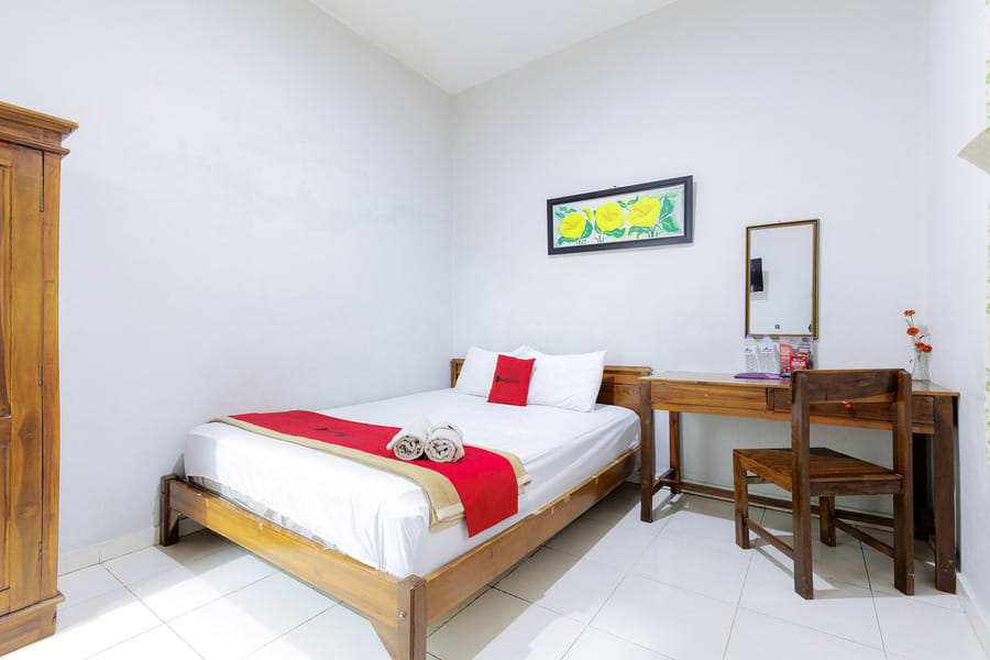 RedDoorz Syariah near Grand Kota Bintang