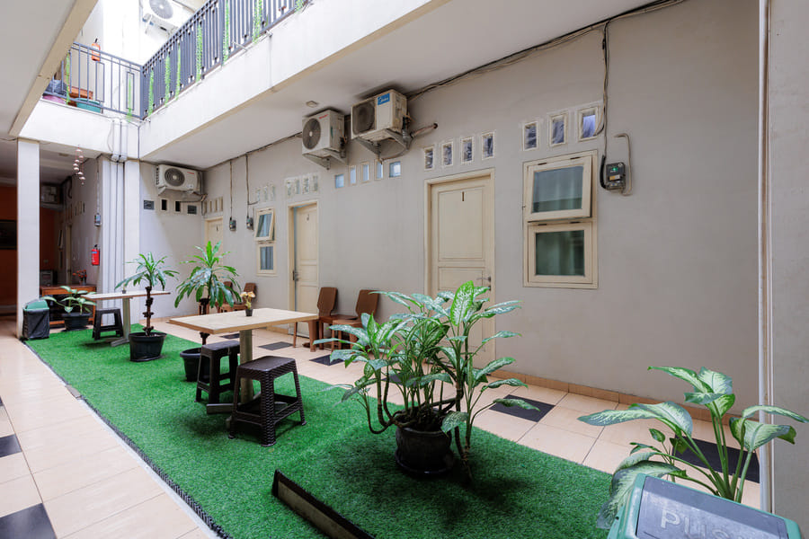 RedDoorz Syariah near Grand Kota Bintang