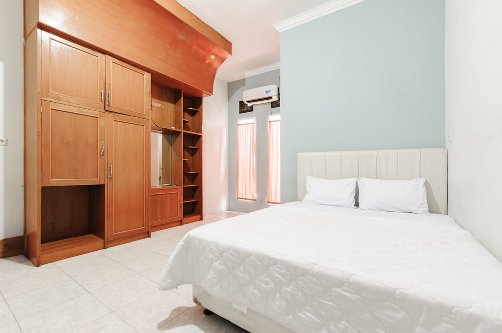 SALE Room