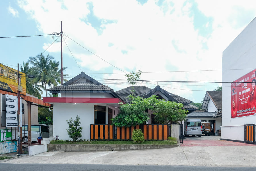 Griya Asri Guest House RedPartner