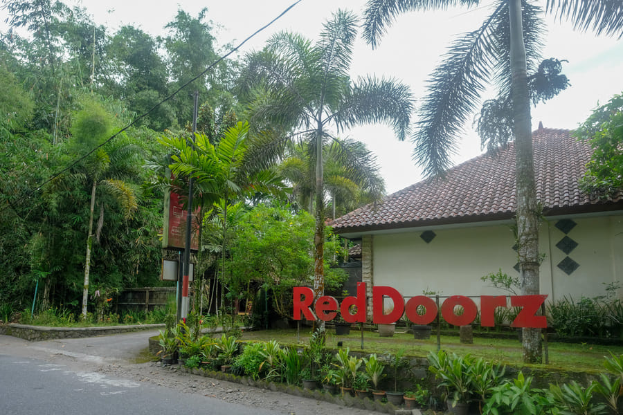 RedDoorz near Museum Gunung Merapi