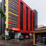 RedDoorz @ Jalan Gunung Sahari