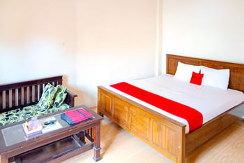 RedDoorz @ Dewa Breeze Inn Near Paralayang