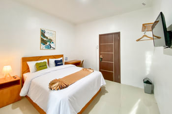 Urbanview Hotel Pelita Inn Medan