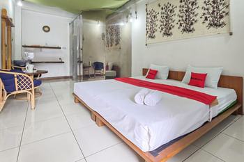RedDoorz Syariah @ Jalan RA Kosasih Sukabumi