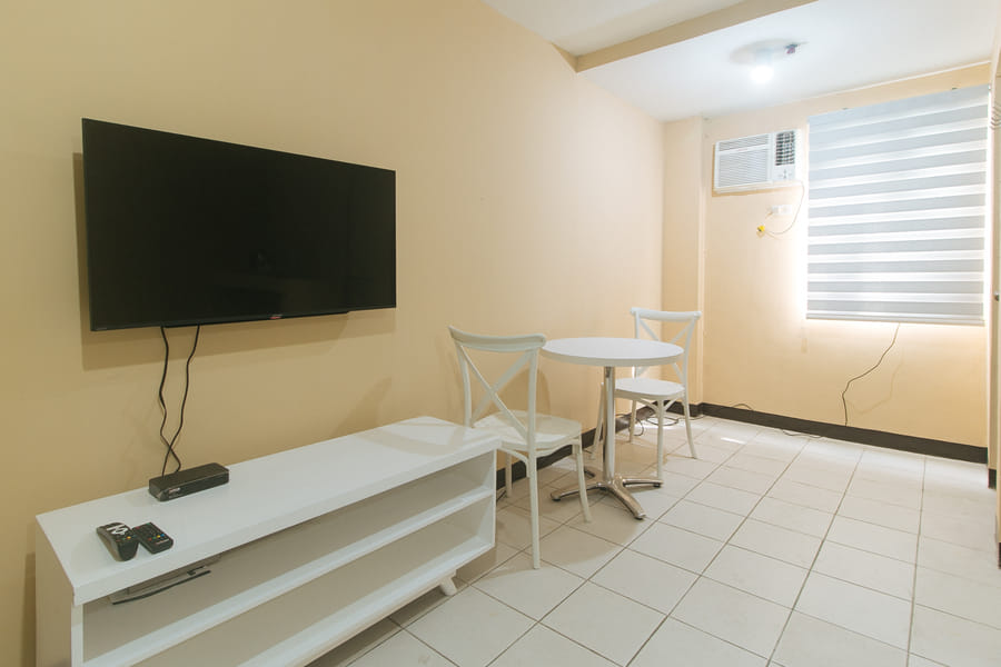 RedDoorz @ MUBG Apartelle near Baclaran Church