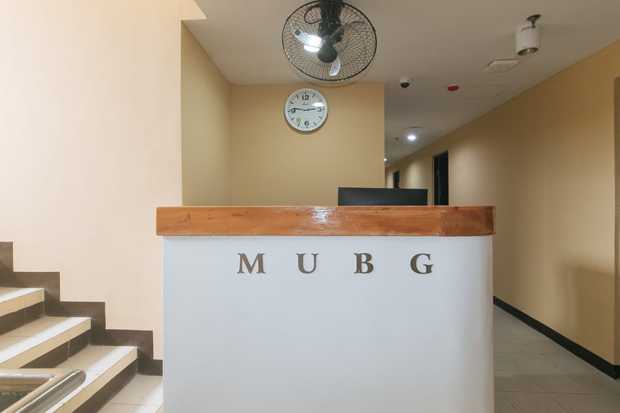 RedDoorz @ MUBG Apartelle near Baclaran Church