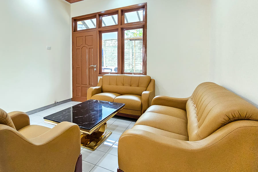 Urbanview MJ Hotel Syariah Cirebon by Reddoorz