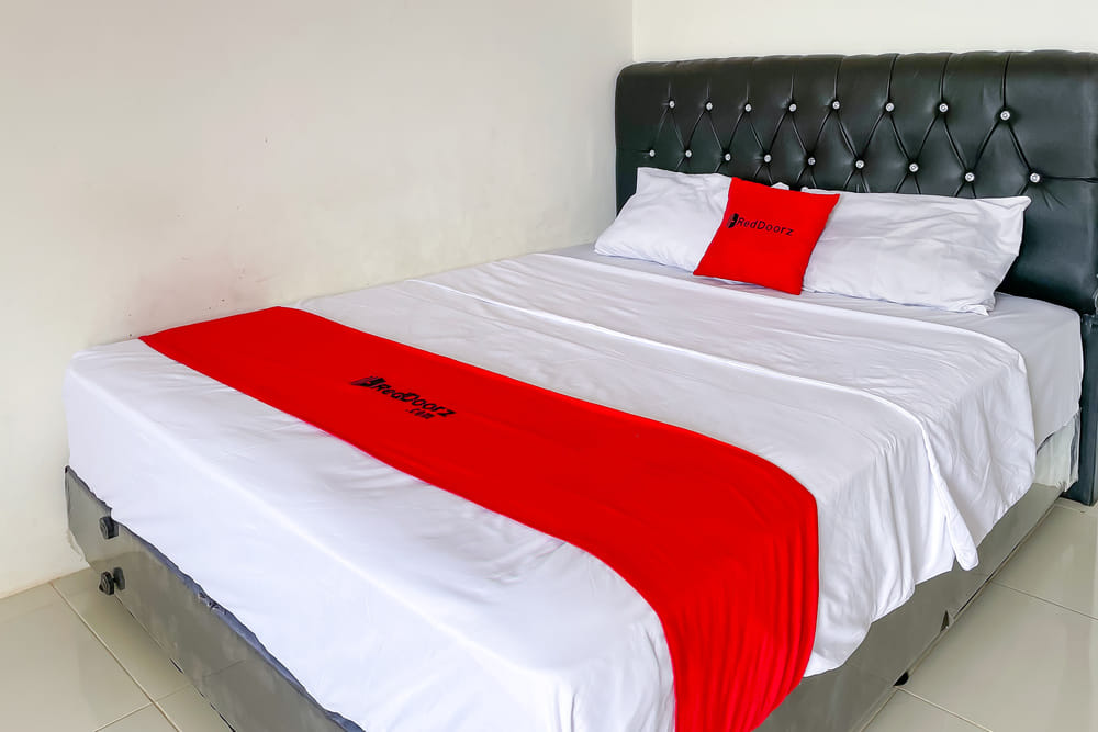 RedDoorz Room