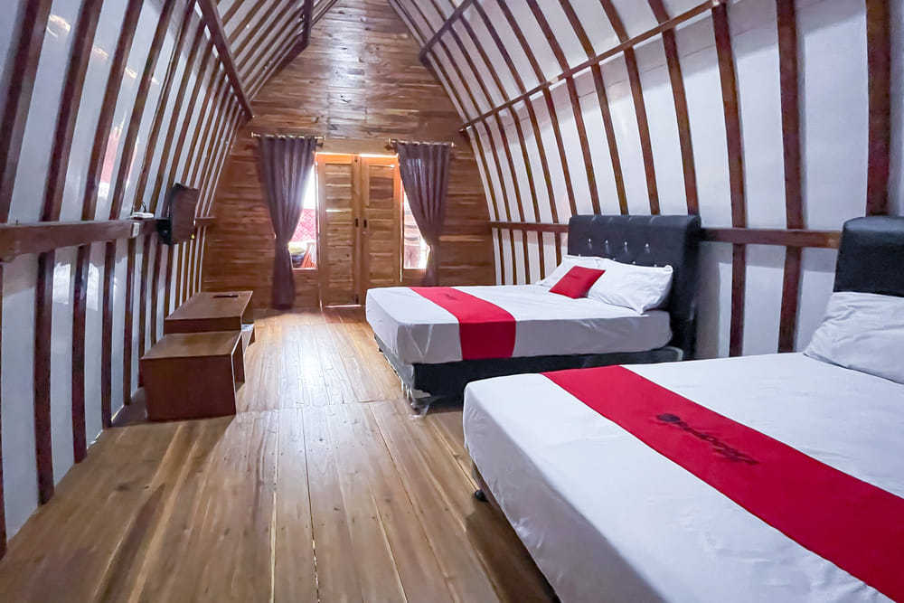 RedDoorz Family Room