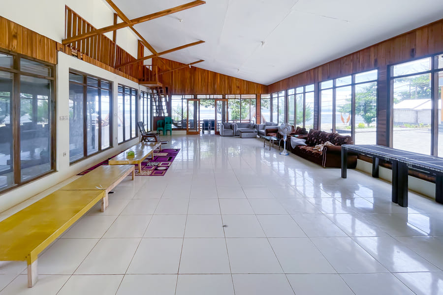 RedDoorz Plus @ Pantai Sayangheulang Garut