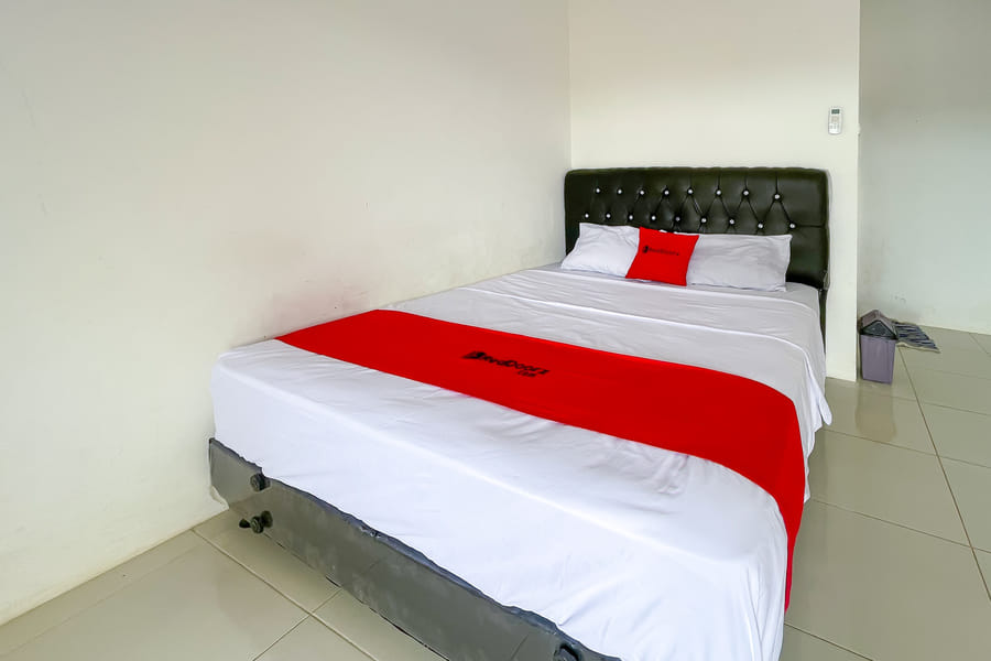 RedDoorz Plus @ Pantai Sayangheulang Garut