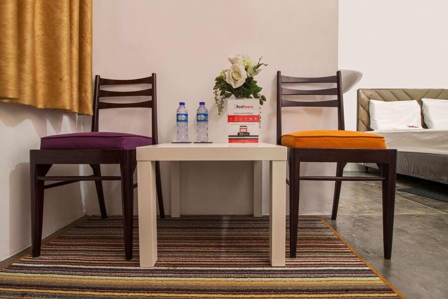 RedDoorz @ Radio Dalam