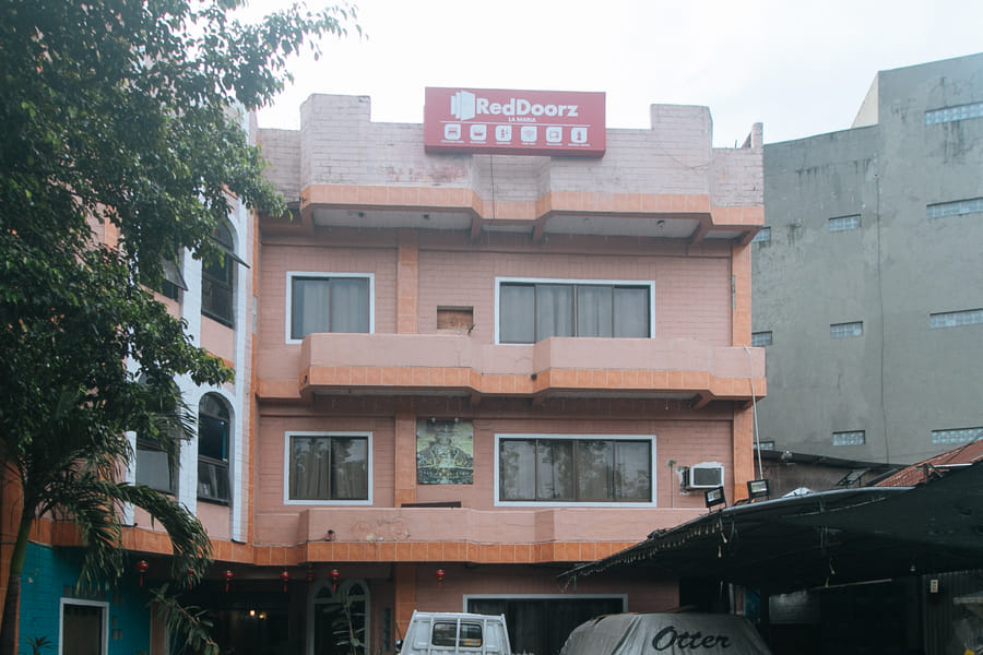 RedDoorz @ La Maria Pension And Tourist Inn