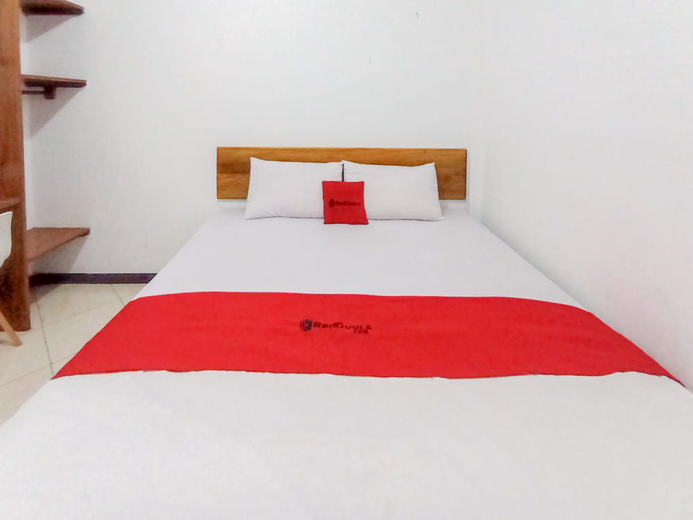 RedDoorz Room
