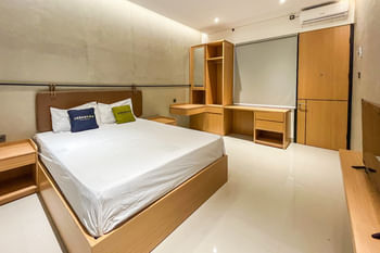 Urbanview Tigatuju Living Blitar