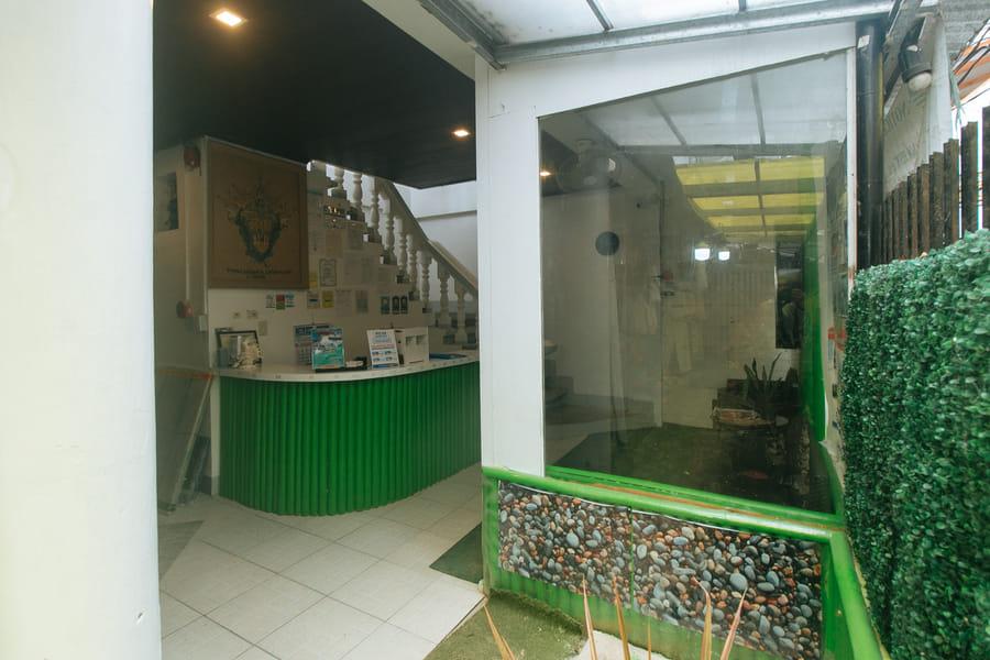 RedDoorz @ LFamili Hotel Boracay