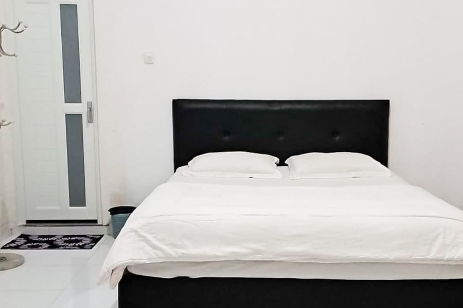 RedDoorz @ Family Syariah Homestay kotamobagu