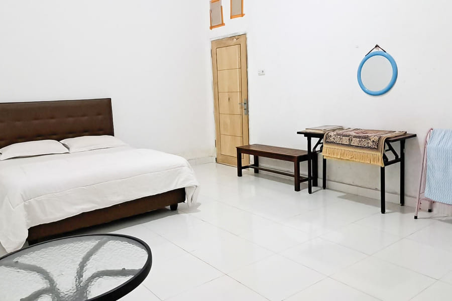 RedDoorz @ Family Syariah Homestay kotamobagu