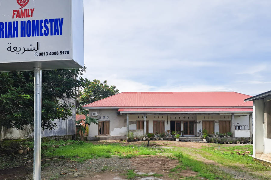 RedDoorz @ Family Syariah Homestay kotamobagu