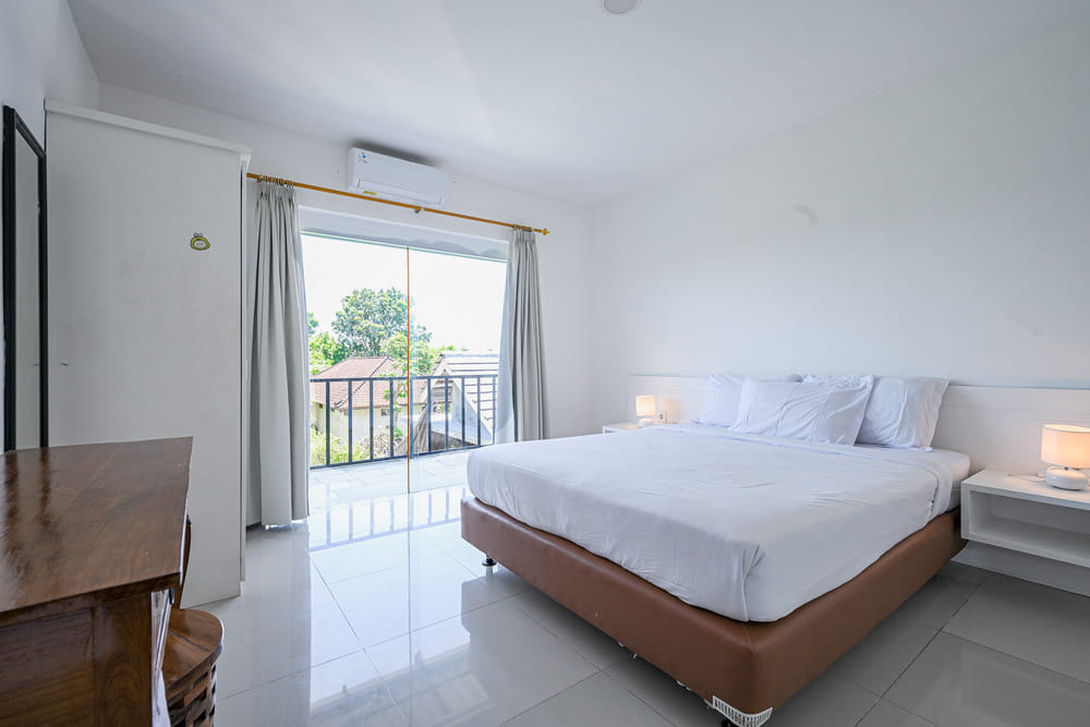 Villa (6 Adults)