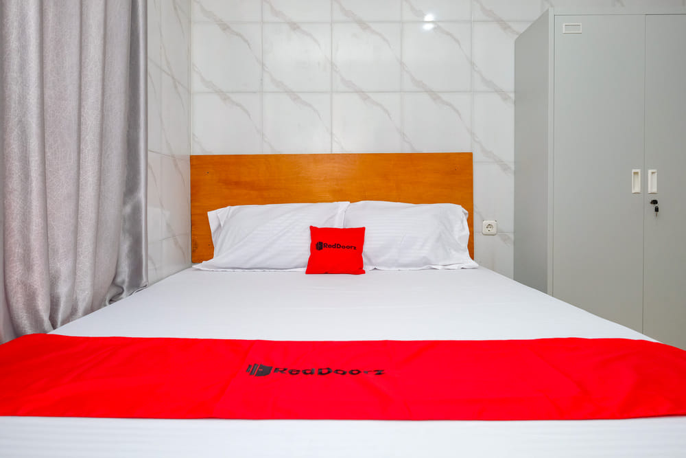 RedDoorz Room