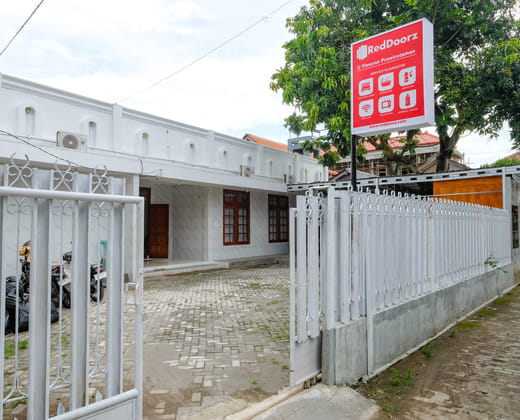 RedDoorz @ Timuran Prawirotaman