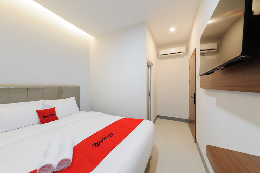RedDoorz Room