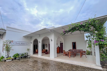 RedDoorz Syariah near AMIKOM Purwokerto